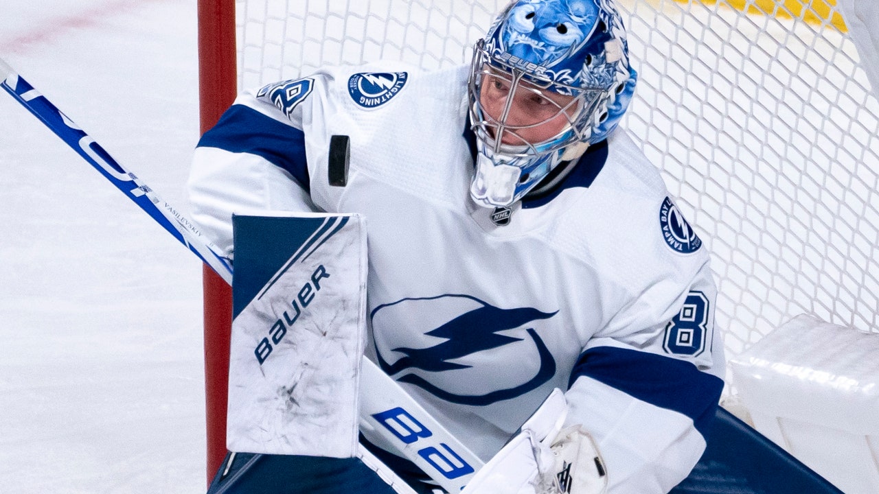 Vasilevskiy solid in net as Lightning defeat Canadians 3-1